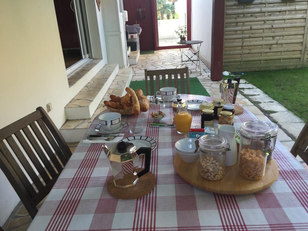 Chez Phil et Dom Panzió Biarritz Kültér fotó